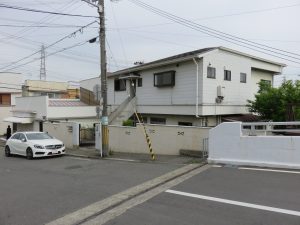 新築に伴う解体工事の現場の外部解体