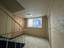 株式会社M　階段廻り改修工事中！